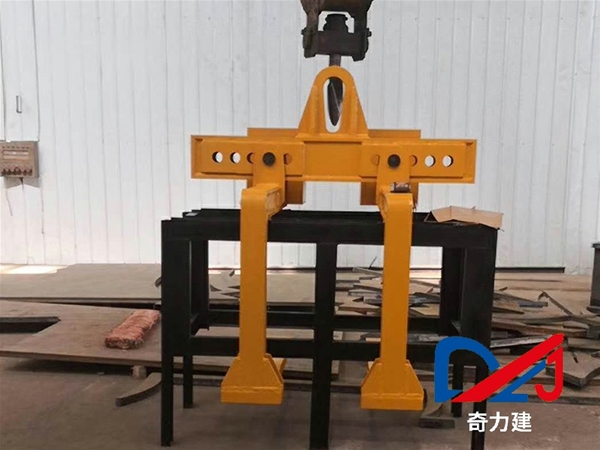 双C型钩吊具